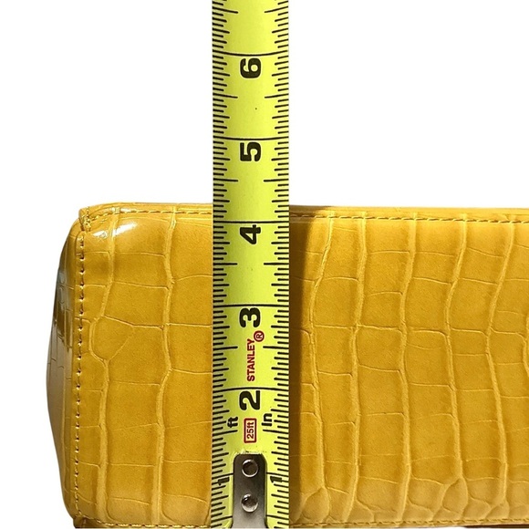 Top Handle Yellow Faux Crocodile Embossed Handbag Turn Lock Closure Like New - Picture 13 of 14